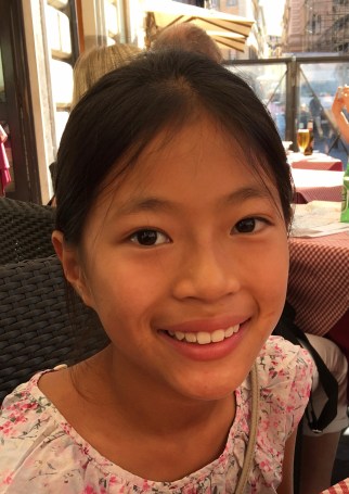 Lilah headshot 8 for About page of blog